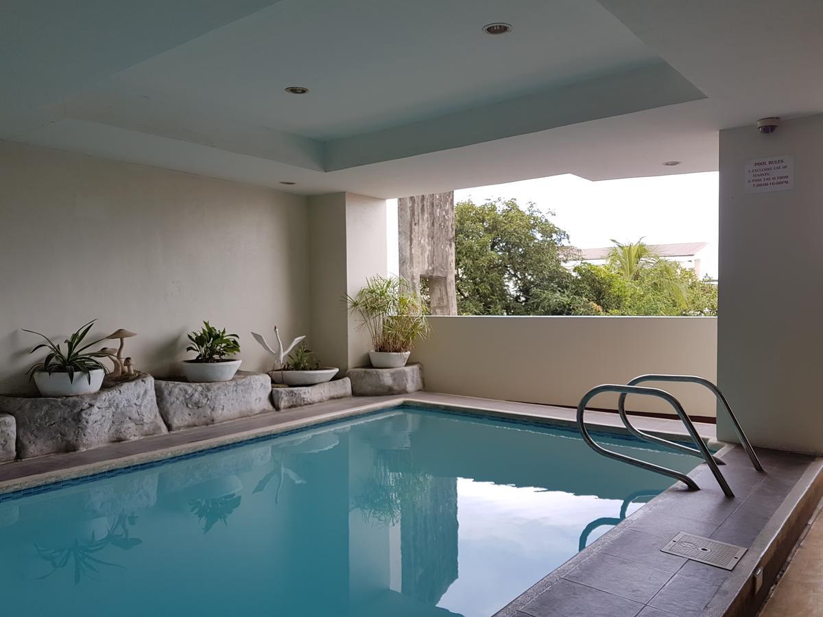 Strawberry Residences Cebu Exterior photo