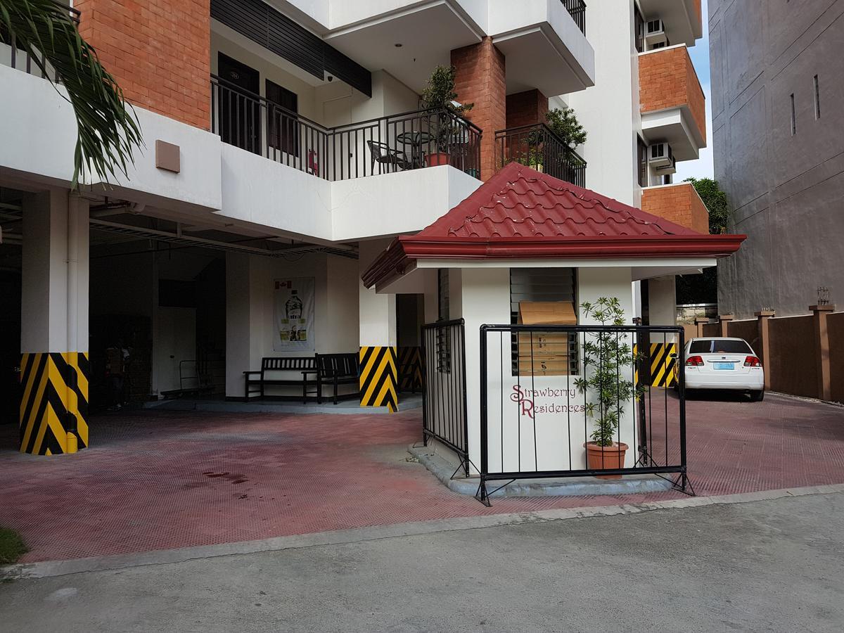Strawberry Residences Cebu Exterior photo