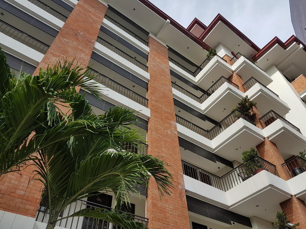 Strawberry Residences Cebu Exterior photo
