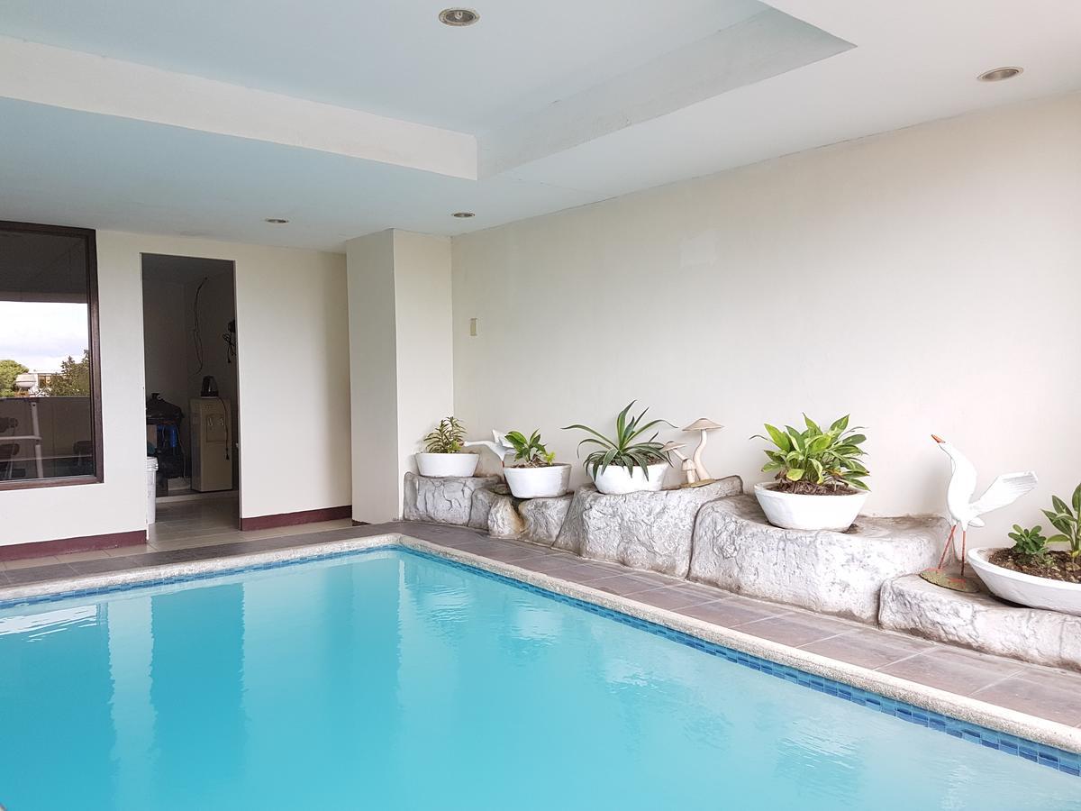 Strawberry Residences Cebu Exterior photo